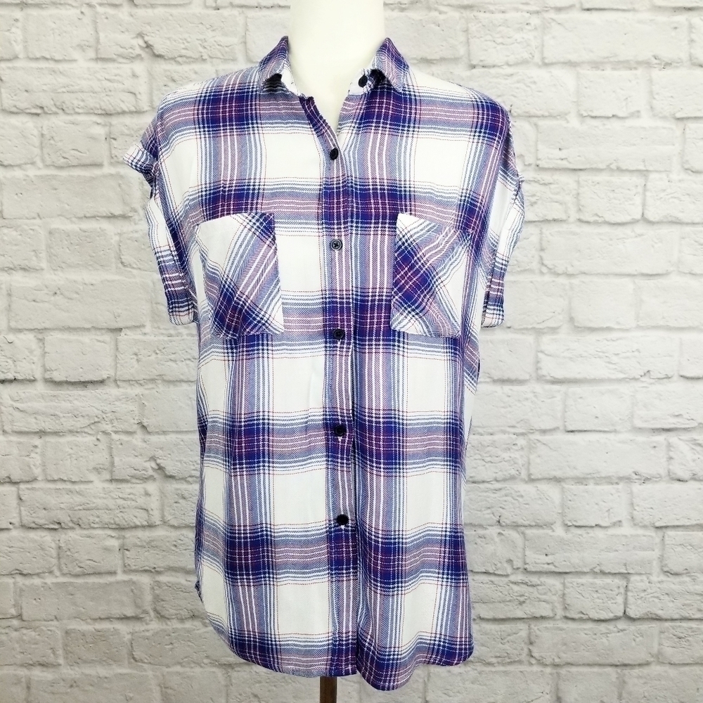 Rails Britt white blue red plaid short sleeve button front top women's size XS - Picture 3 of 9